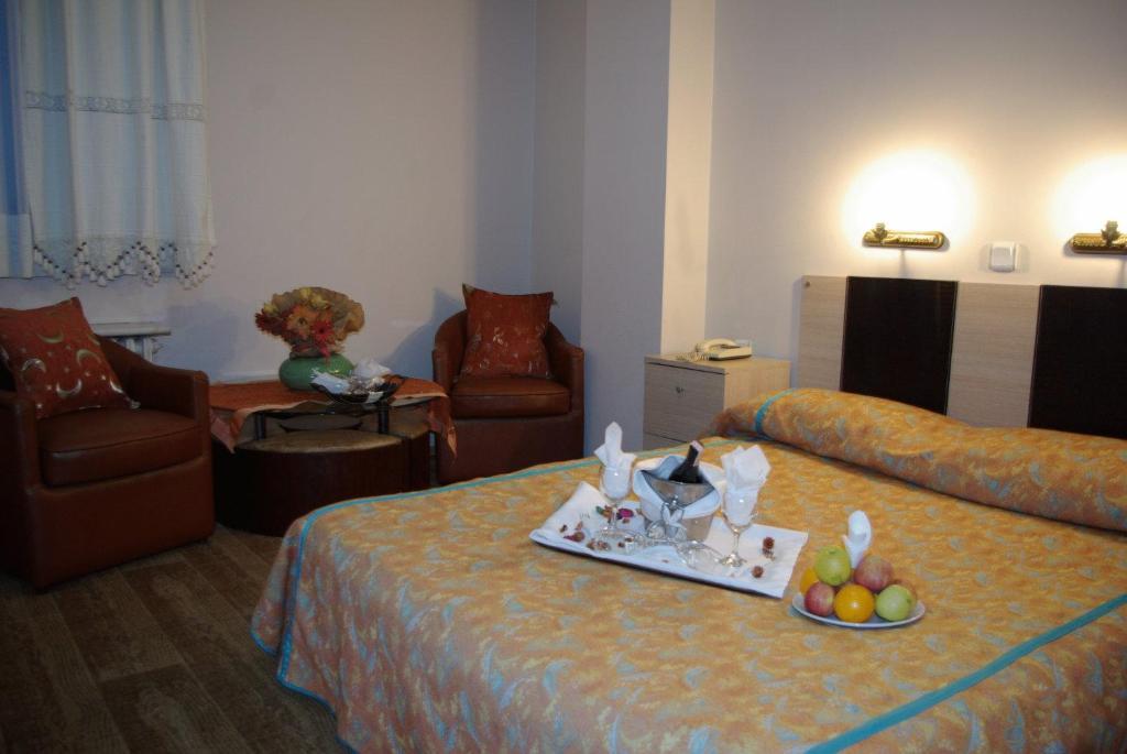 Esra Sultan Petrol Hotel Estambul Habitación foto
