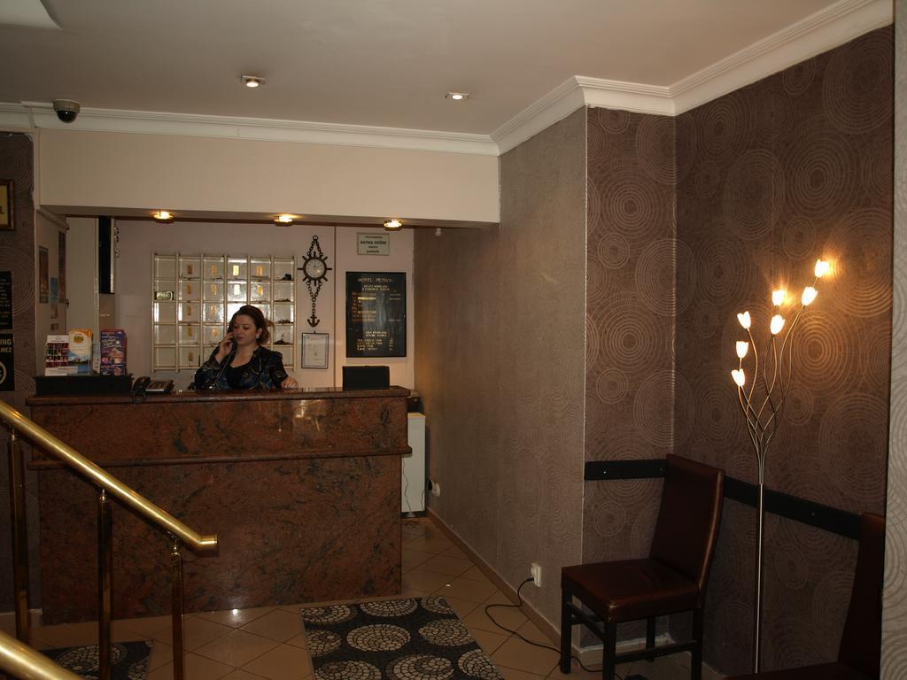 Esra Sultan Petrol Hotel Estambul Exterior foto